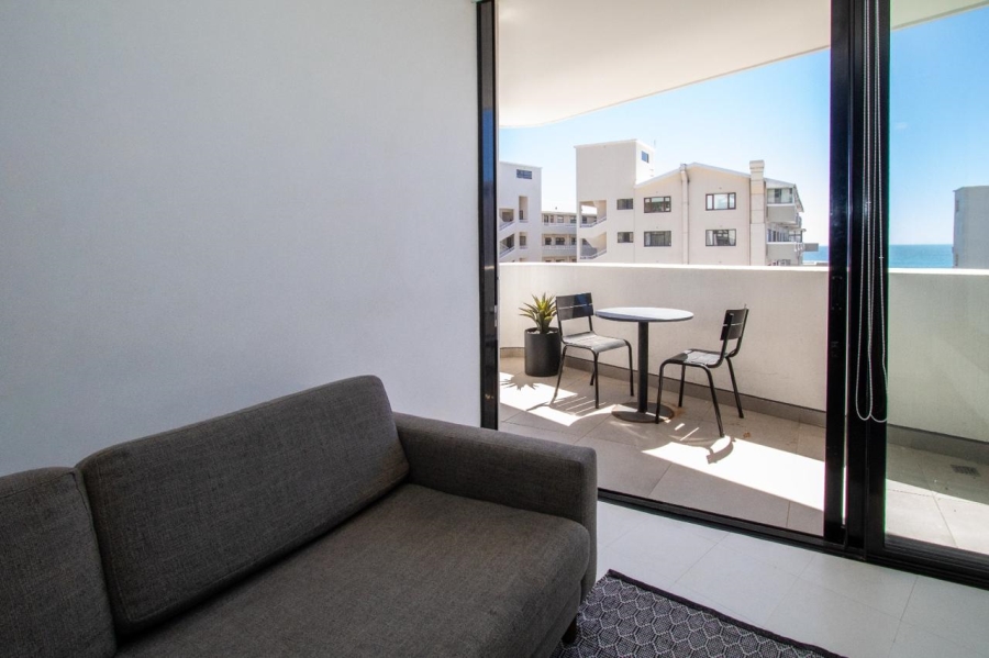 1 Bedroom Property for Sale in Sea Point Western Cape